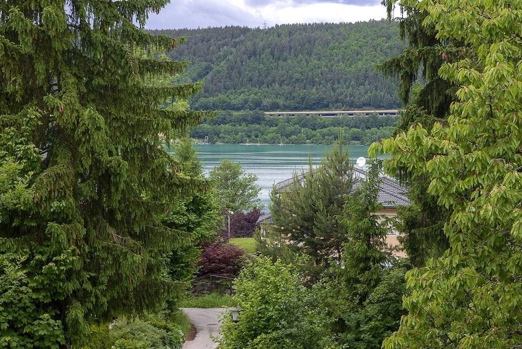 Gaestehaus Genf Velden am Woerthersee Bilik gambar