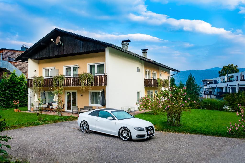 Gaestehaus Genf Velden am Woerthersee Luaran gambar